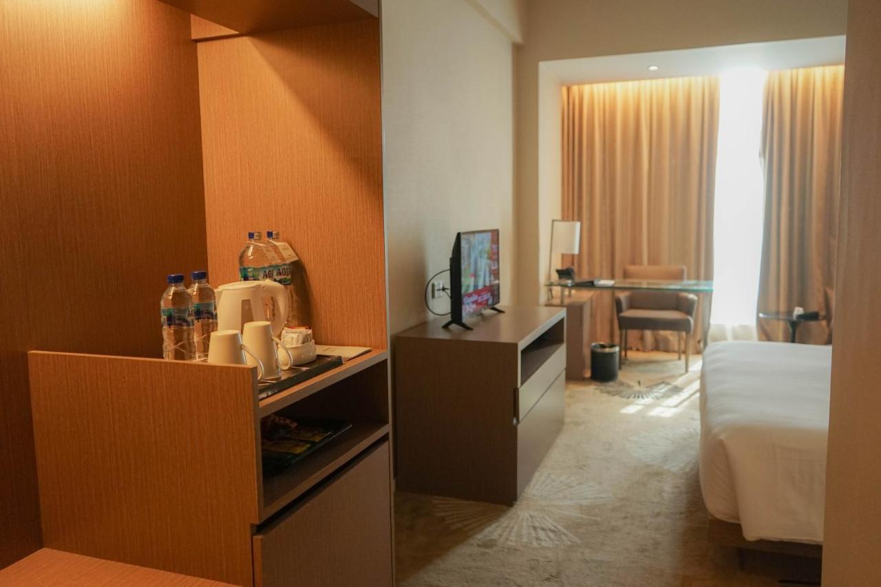 The Premiere Hotel Пеканбару Екстериор снимка