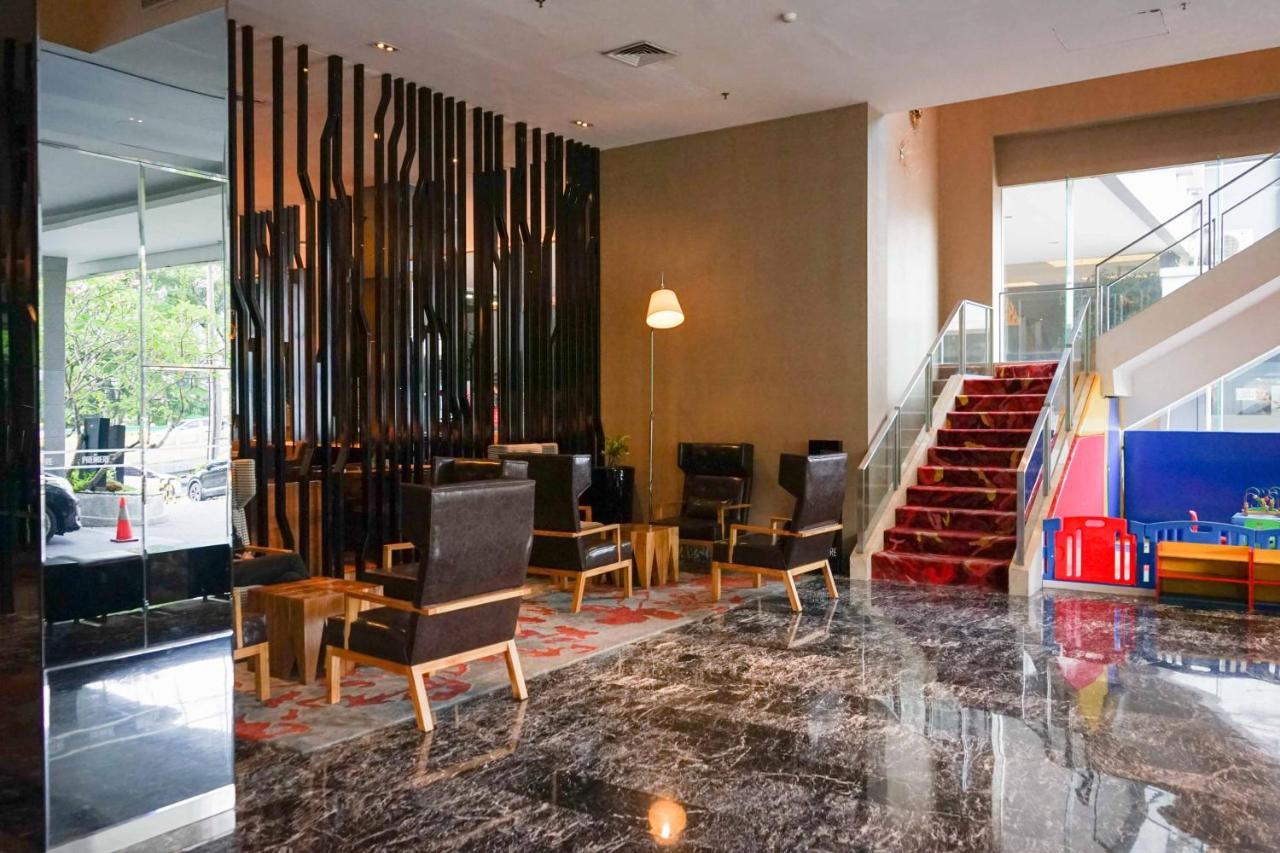 The Premiere Hotel Пеканбару Екстериор снимка