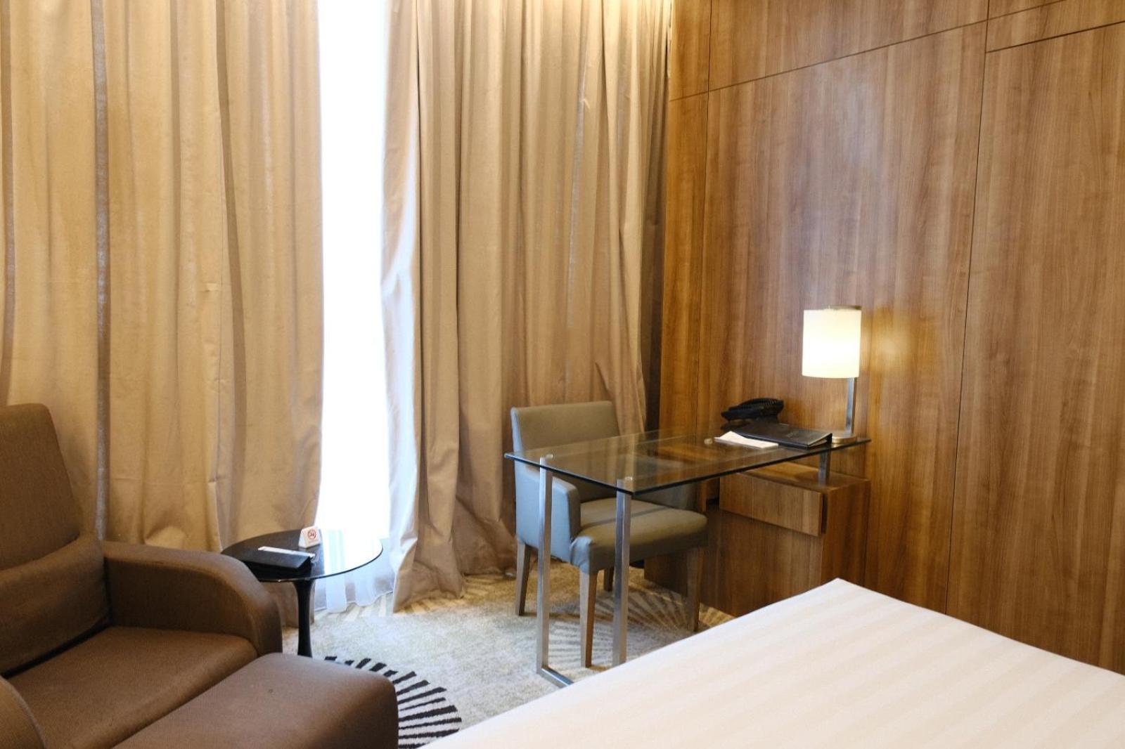 The Premiere Hotel Пеканбару Екстериор снимка